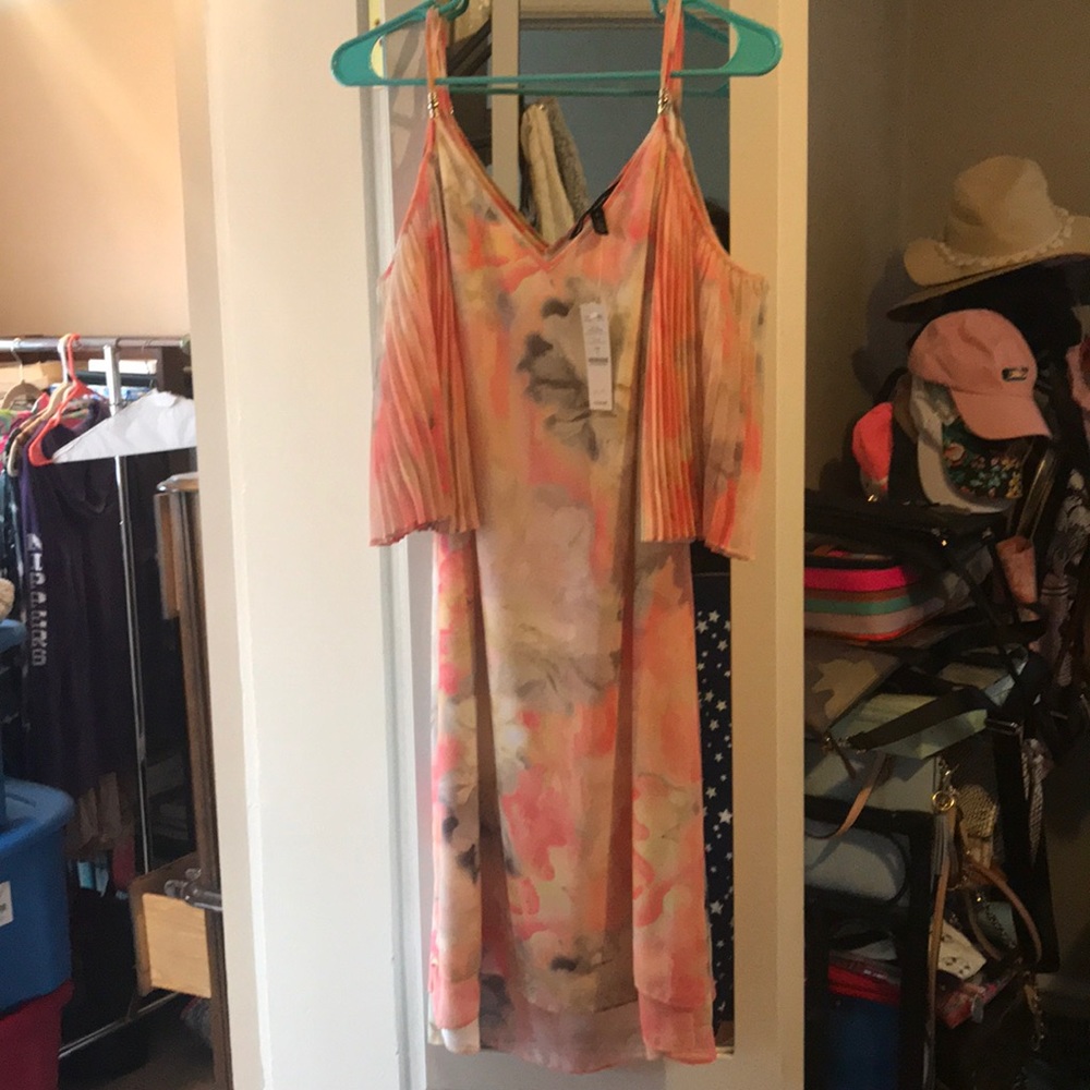 White House Black Market Dress size 6-NWT